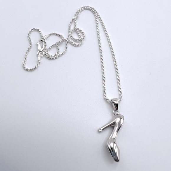 .925 Sterling Silver High Heel Shoe Necklace - Picture 13 of 17